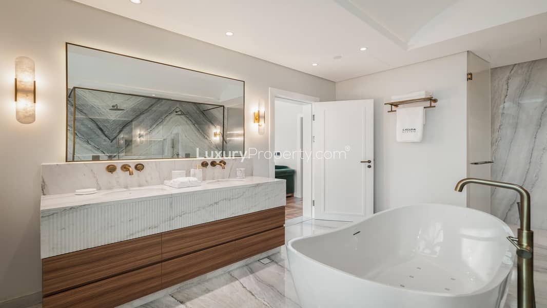 Viola Penthouse | High End Design | Sea Views - Image 9