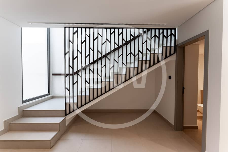 Close to Pool | Ready to Move | Landscaped