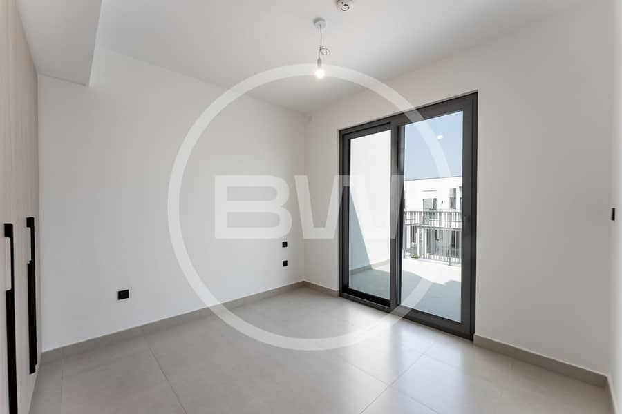 Close to Pool | Ready to Move | Landscaped - Image 7