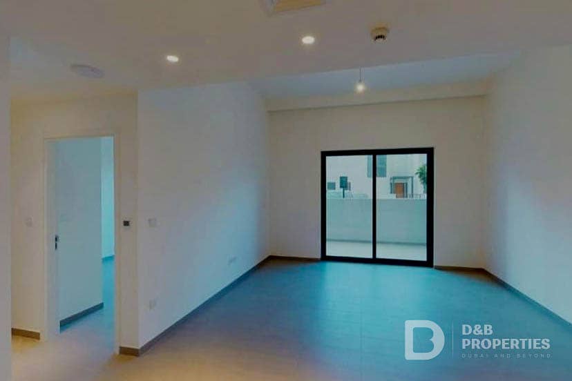 Spacious Layout | Unfurnished | Available December