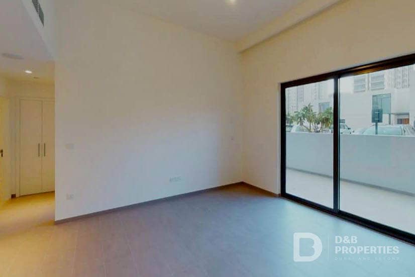 Spacious Layout | Unfurnished | Available December - Image 9