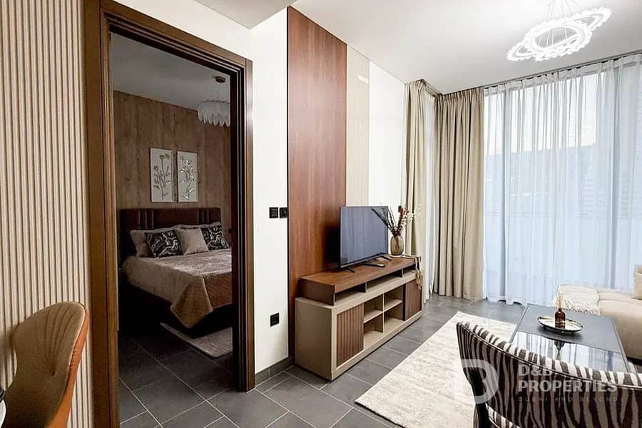 1 Bedroom plus Private Yard | Luxury Furnishing - Image 19