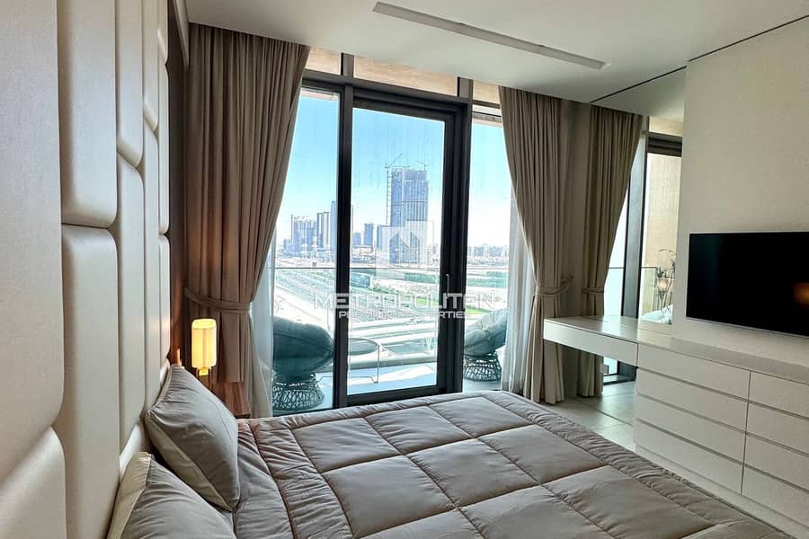 2 Beds + Maids room | Corner Unit | Vacant - Image 8