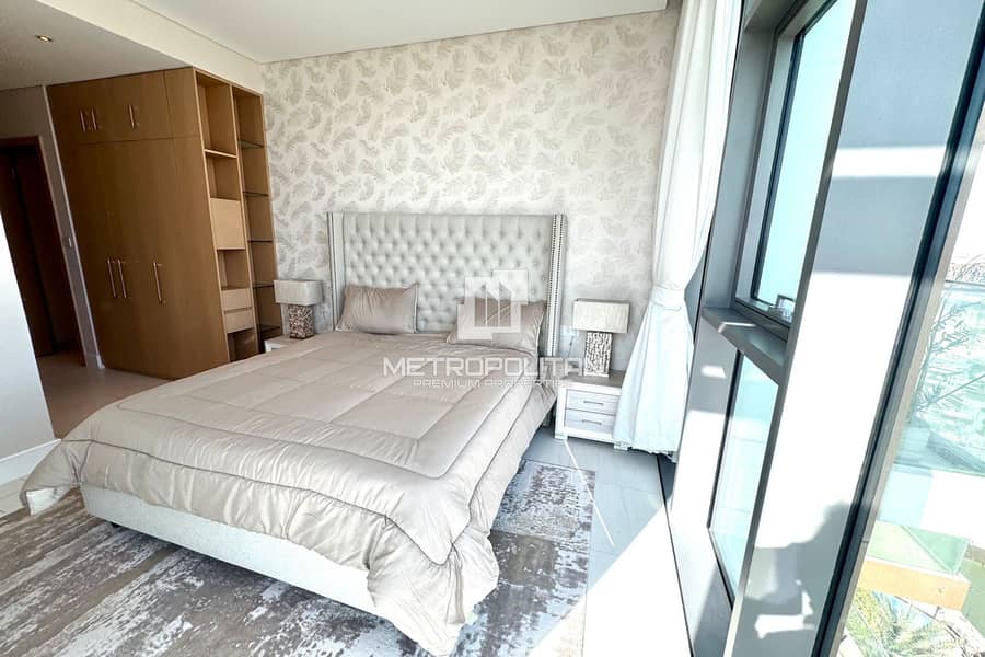 2 Beds + Maids room | Corner Unit | Vacant - Image 12