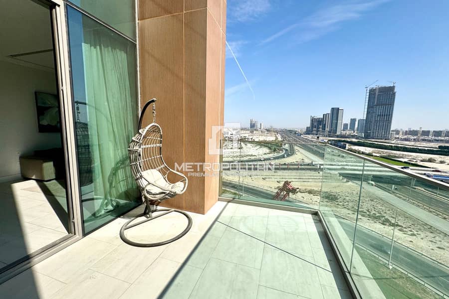 2 Beds + Maids room | Corner Unit | Vacant - Image 15