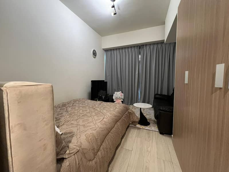 SPACIOUS STUDIO | PRIME LOCATION | FURNISHED - Image 6