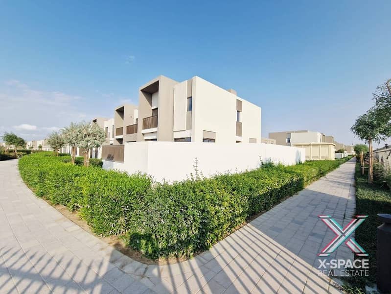 Brand New | Spacious Layout | Single Row | Vacant