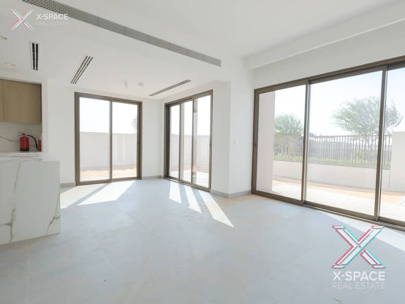 Brand New | Spacious Layout | Single Row | Vacant - Image 9