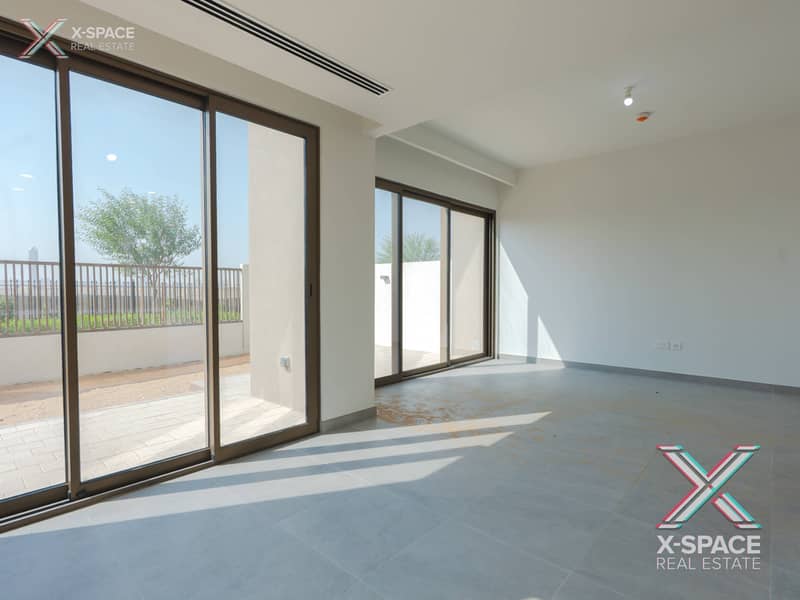 Brand New | Spacious Layout | Single Row | Vacant - Image 10