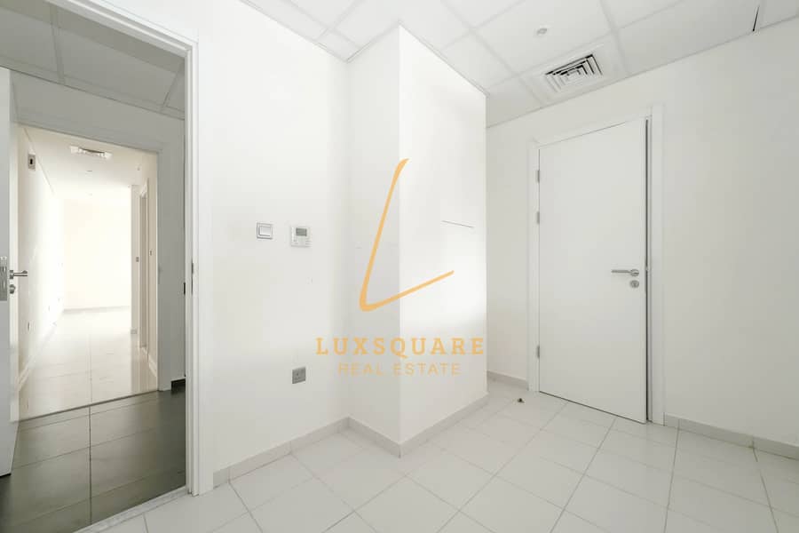 Ready To Move | Spacious Layout | Prime Location - Image 18