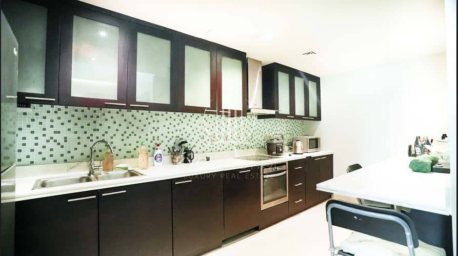 Modern1-Bedroom | Furnished | Bright unit - Image 12