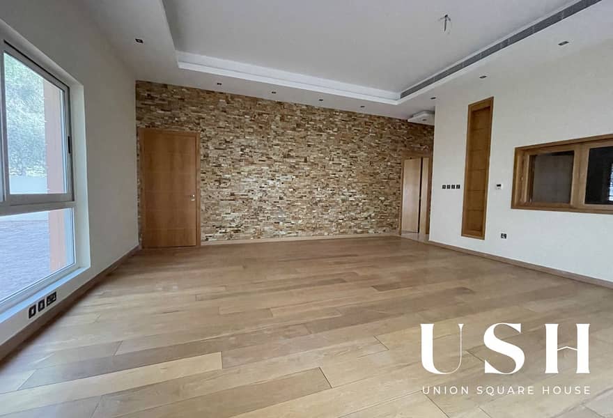 Motivated Seller| Vacant Custom Built Villa| Single Row - Image 8