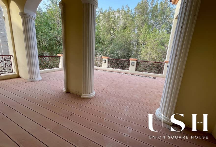 Motivated Seller| Vacant Custom Built Villa| Single Row - Image 9