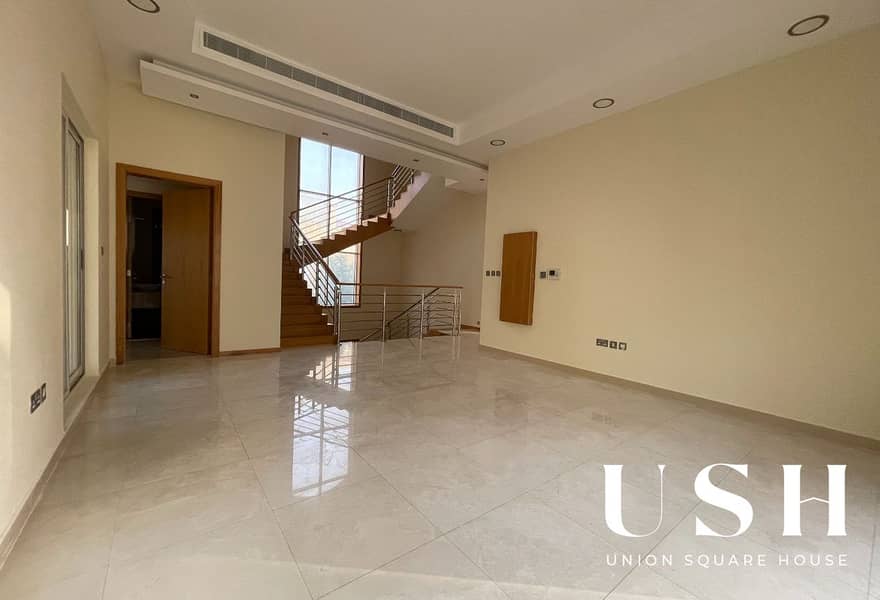 Motivated Seller| Vacant Custom Built Villa| Single Row - Image 14