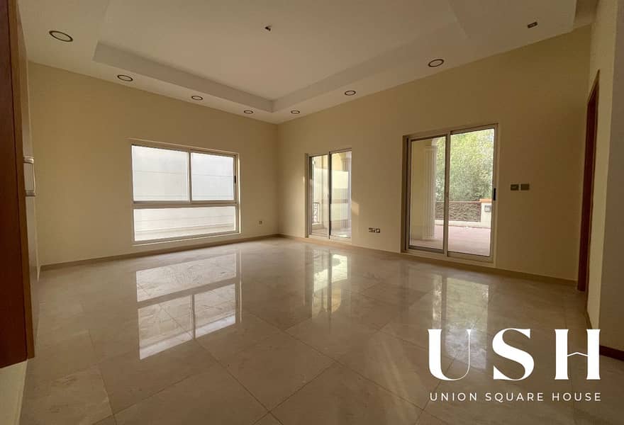 Motivated Seller| Vacant Custom Built Villa| Single Row - Image 18