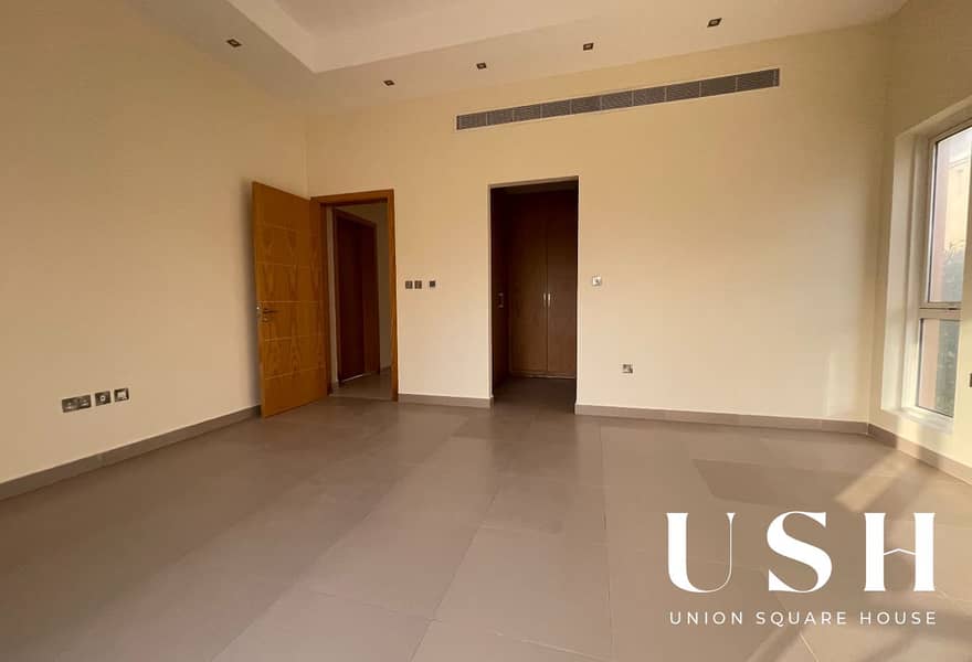 Motivated Seller| Vacant Custom Built Villa| Single Row - Image 20