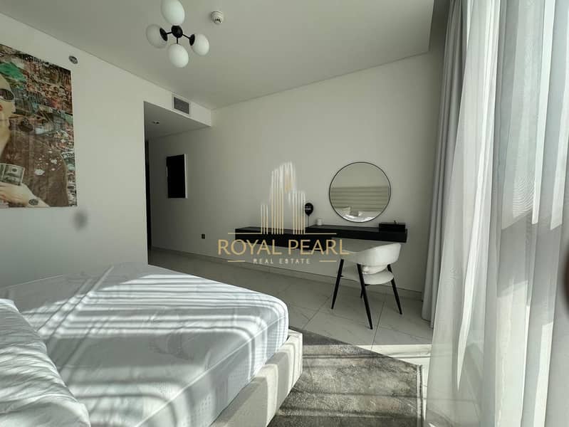 FULLY FURNISHED/ READY TO MOVE IN/LAGOON VIEWS/LOW FLOOR - Image 13