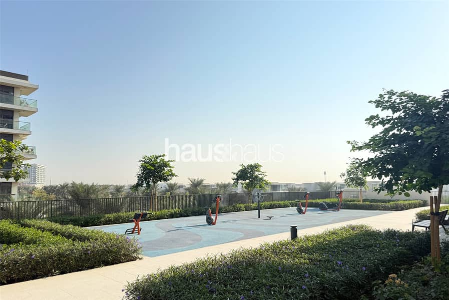 Furnished | High Floor | Park Views - Image 14