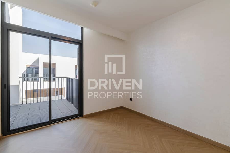 Modern Villa | Family Community | Spacious Layout - Image 11