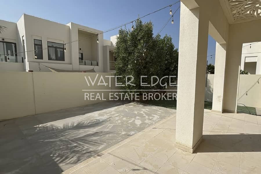 Type G | 4 BR + Maid | Vacant | Back to Back