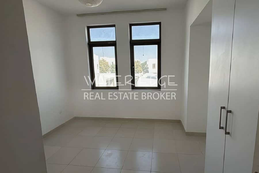 Type G | 4 BR + Maid | Vacant | Back to Back - Image 15