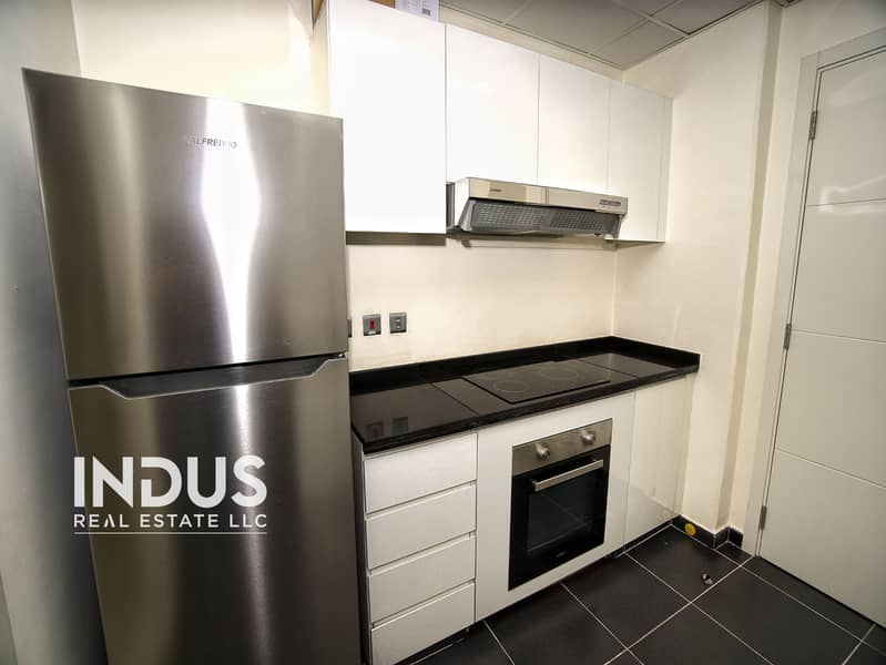 Beautifully Maintained Fully Furnished | 3BR+M | 2400 SQFT - Image 10