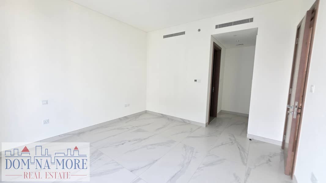 Modern 2BR | Prime Location | Community View