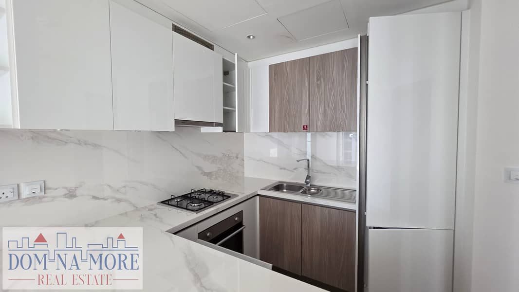 Modern 2BR | Prime Location | Community View - Image 9