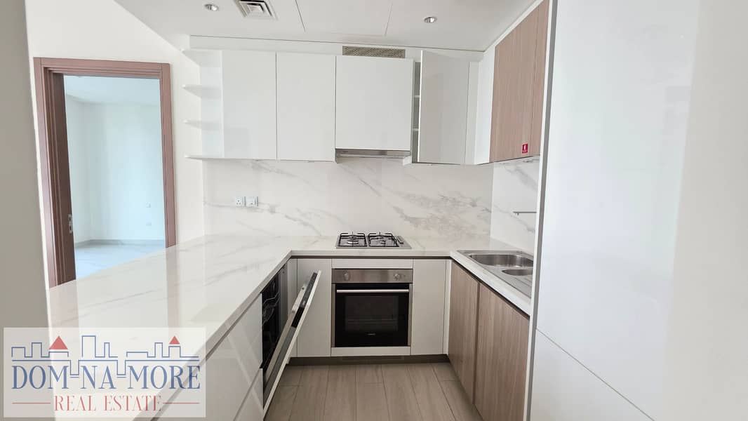 Modern 2BR | Prime Location | Community View - Image 10