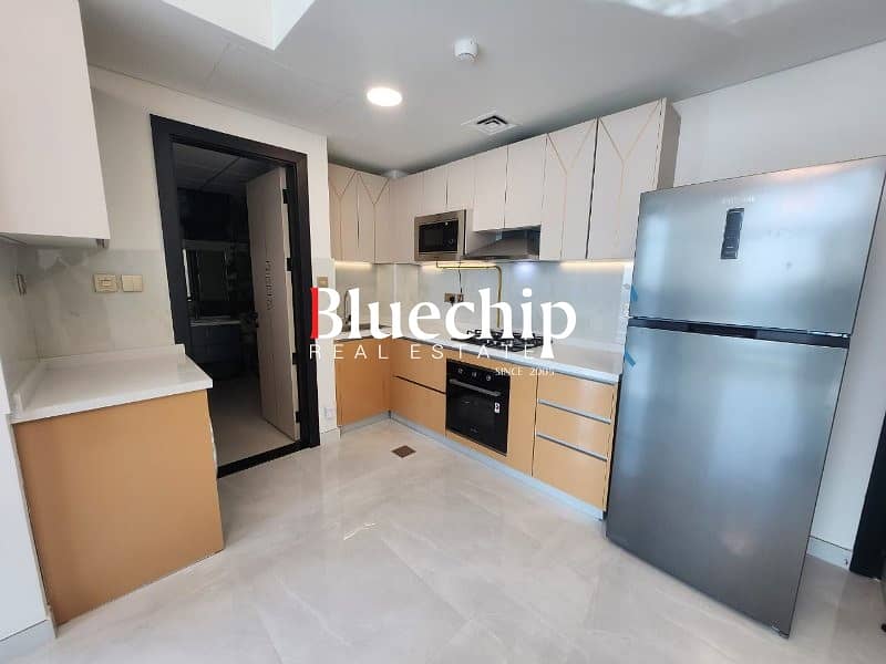 High Floor| Semi Furnished| Balcony - Image 6