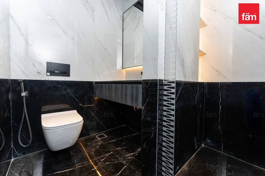 Davinci Tower By Pagani | Canal Views | Vacant - Image 24