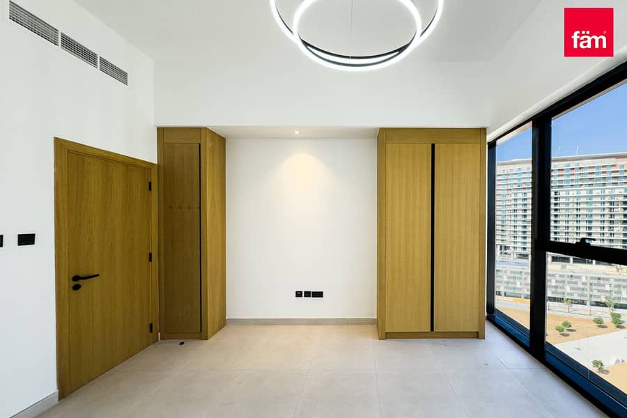 Spacious | Great Layout | Brand New - Image 8