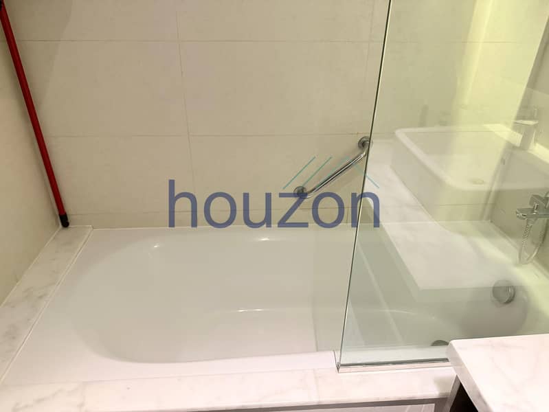 Luxury Studio | Canal View | Motivated Seller - Image 10