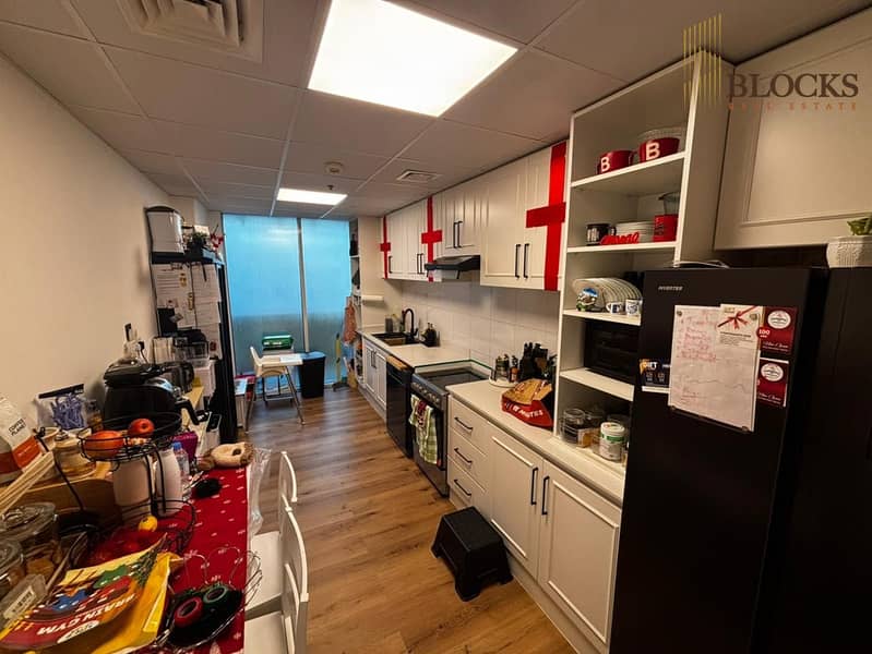 PARTIALLY UPGRADED | W/ STORAGE n LAUNDRY | 2BHK