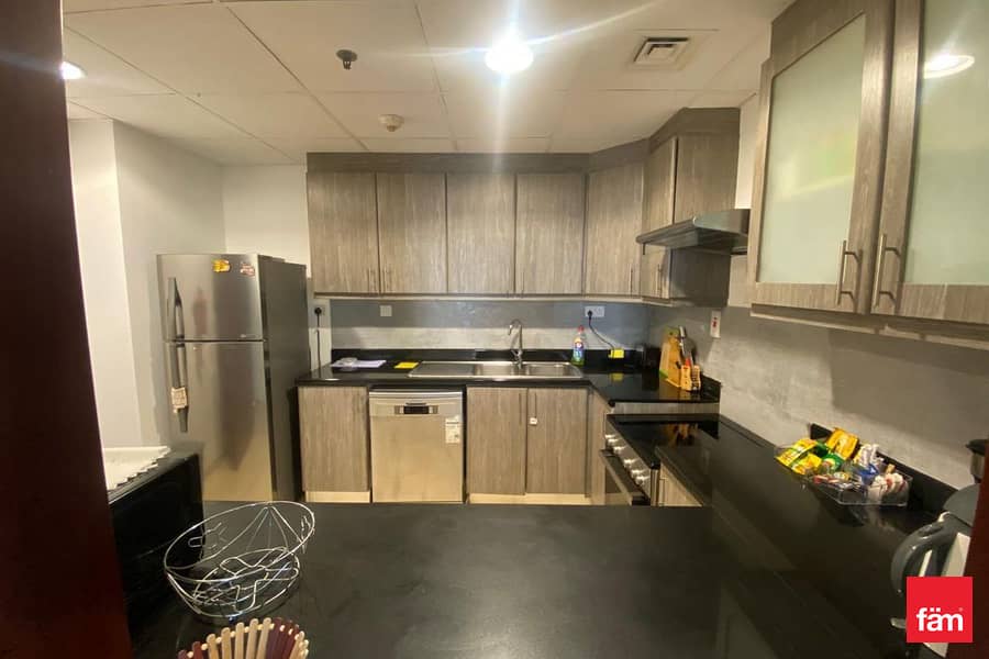 Luxurious | Marina View | Beachfront