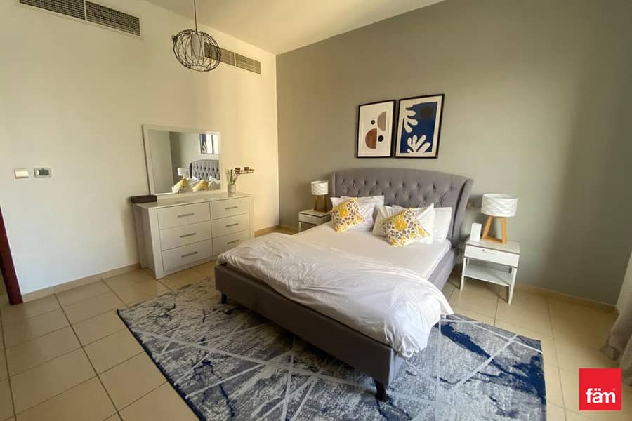 Luxurious | Marina View | Beachfront - Image 21