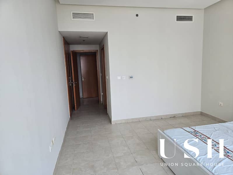 Spacious Layout | Near Marina Mall | Near Metro - Image 10