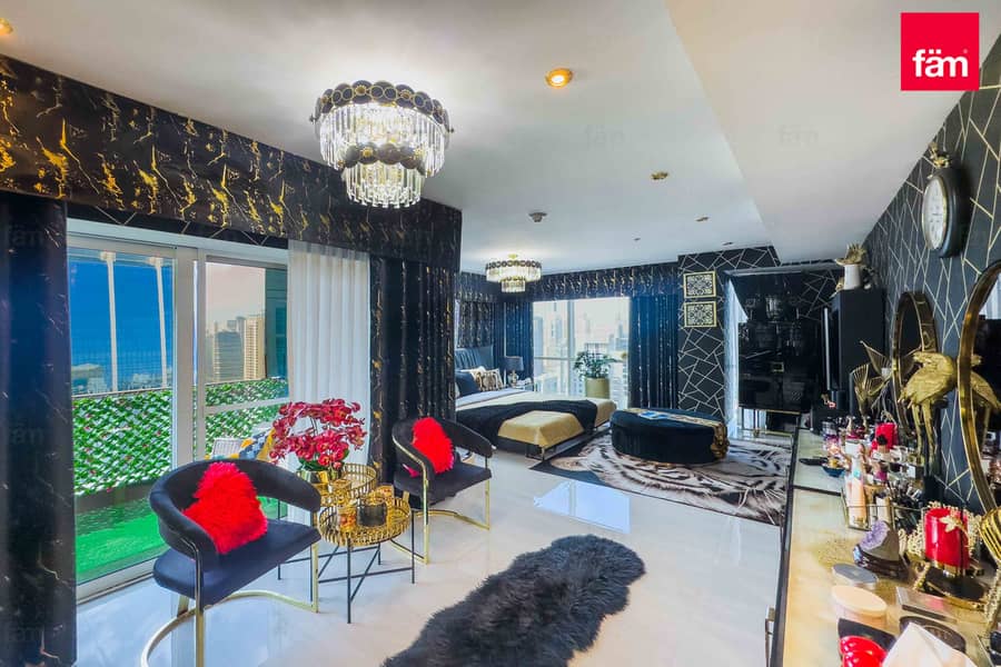 Unique 5BR Penthouse | Private Pool | Furnished - Image 9