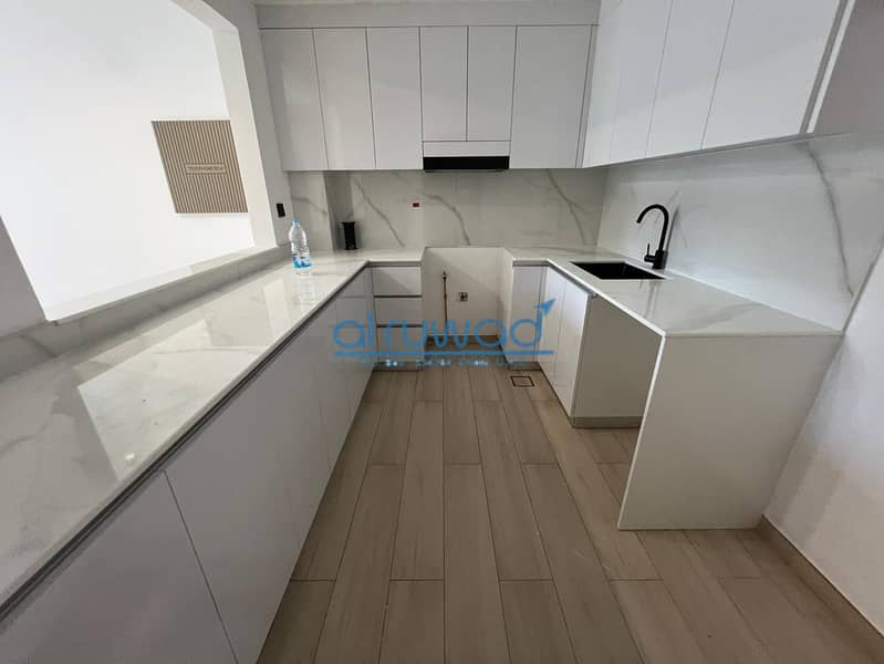 Brand New | Road & Community View | Low Floor - Image 17