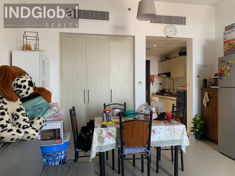 MODERN STUDIO | SMART LAYOUT | HIGH RENTAL DEMAND - Image 8