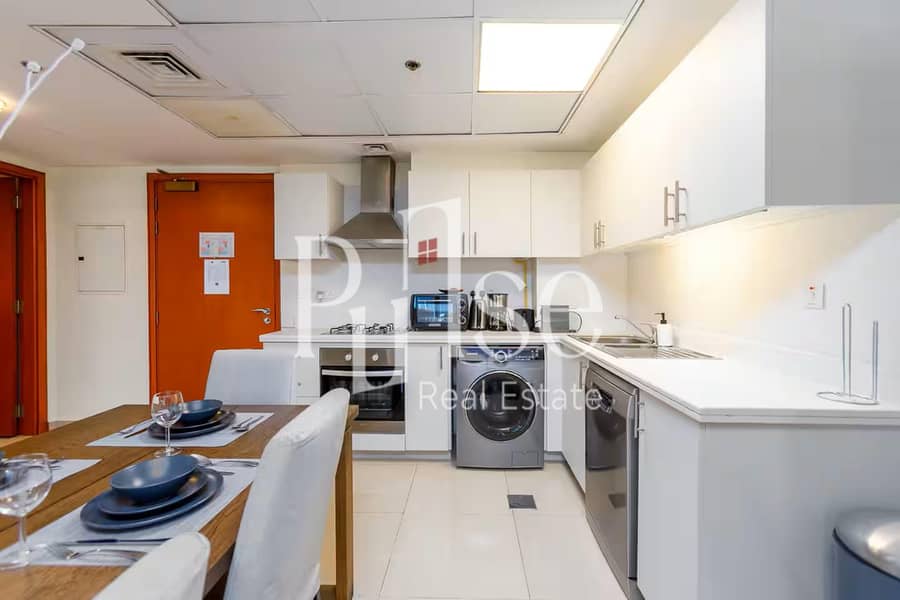 Spacious 1BR with Balcony | 2 Parking Spaces - Image 7