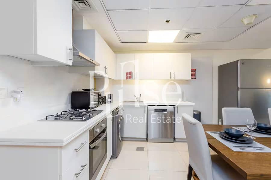 Spacious 1BR with Balcony | 2 Parking Spaces - Image 8