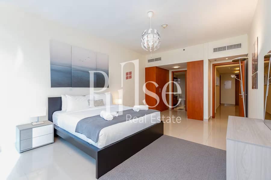 Spacious 1BR with Balcony | 2 Parking Spaces - Image 13