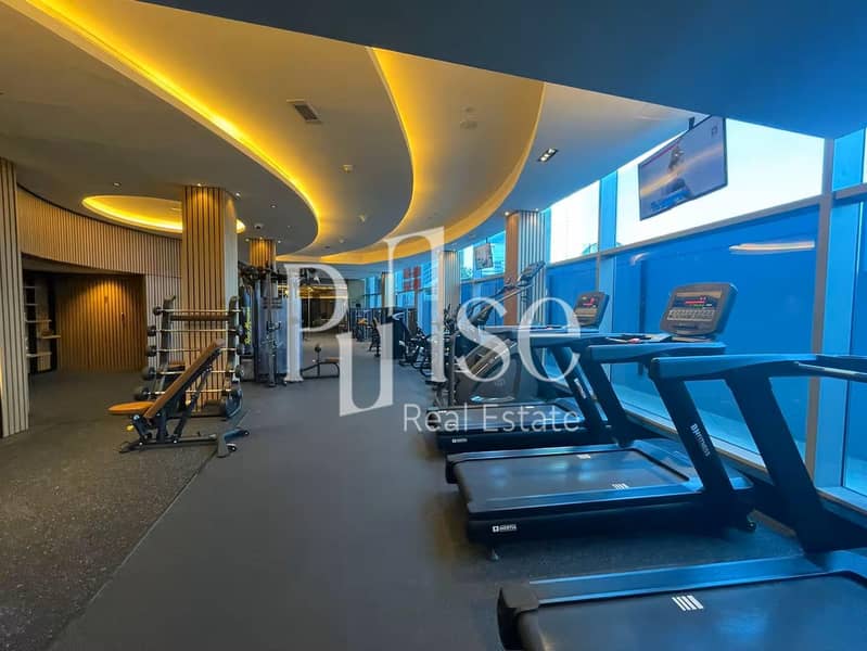 Spacious 1BR with Balcony | 2 Parking Spaces - Image 21