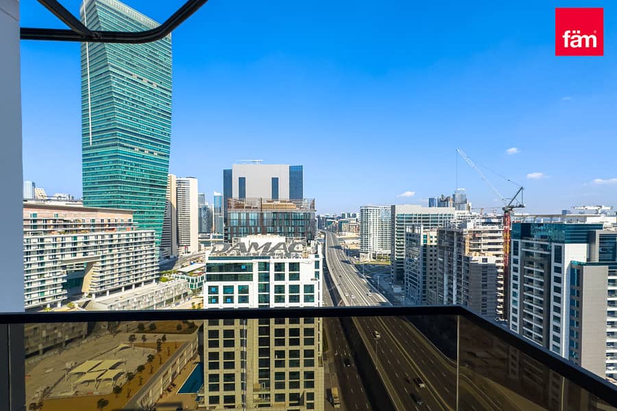 Vacant | Prime Location | Biggest Layout - Image 8