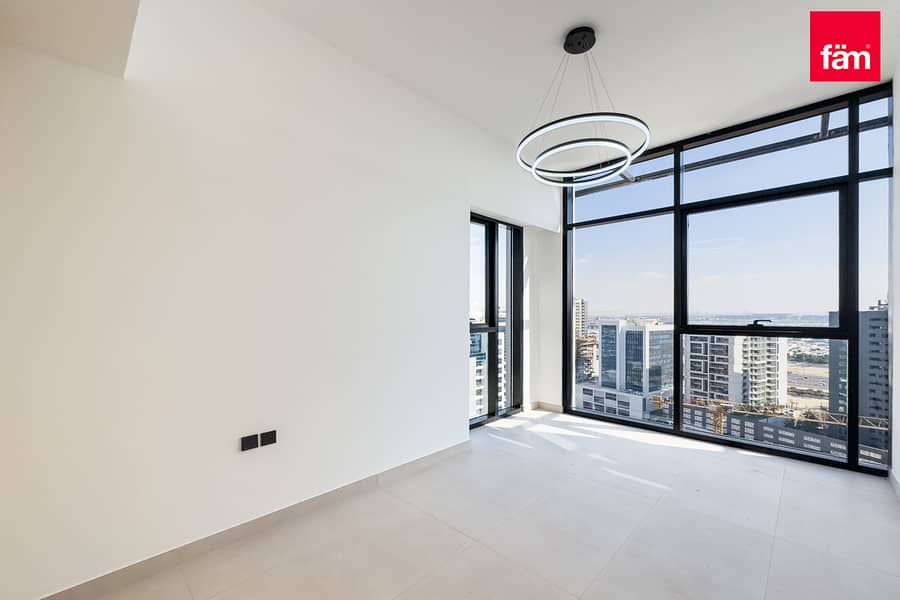 Vacant | Prime Location | Biggest Layout - Image 19