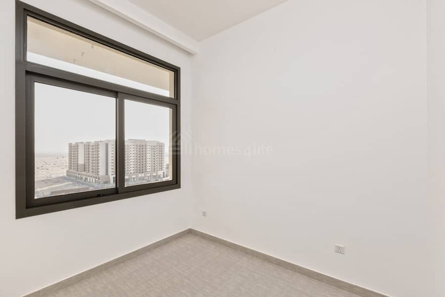 PEACEFUL CORNER LIVING | OPEN VIEW | VACANT UNIT