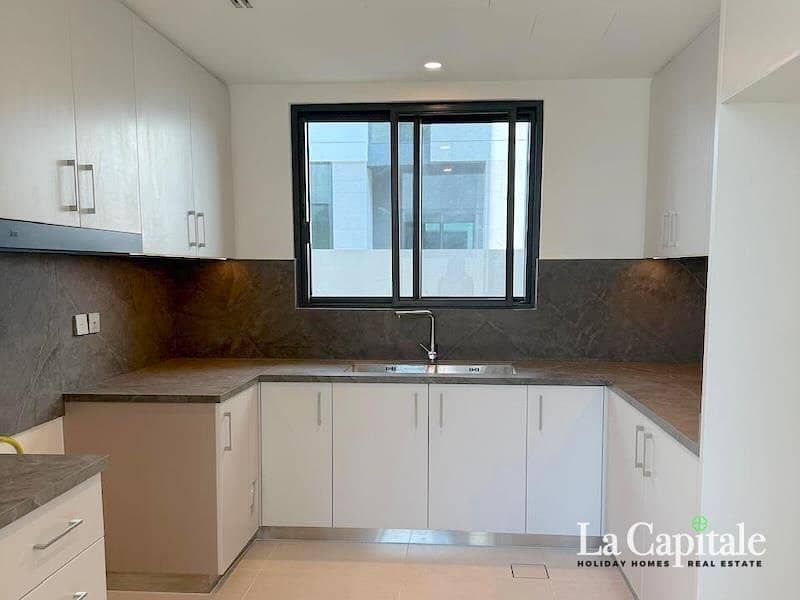 Modern Villa | Vacant | Walking Distance to Pool