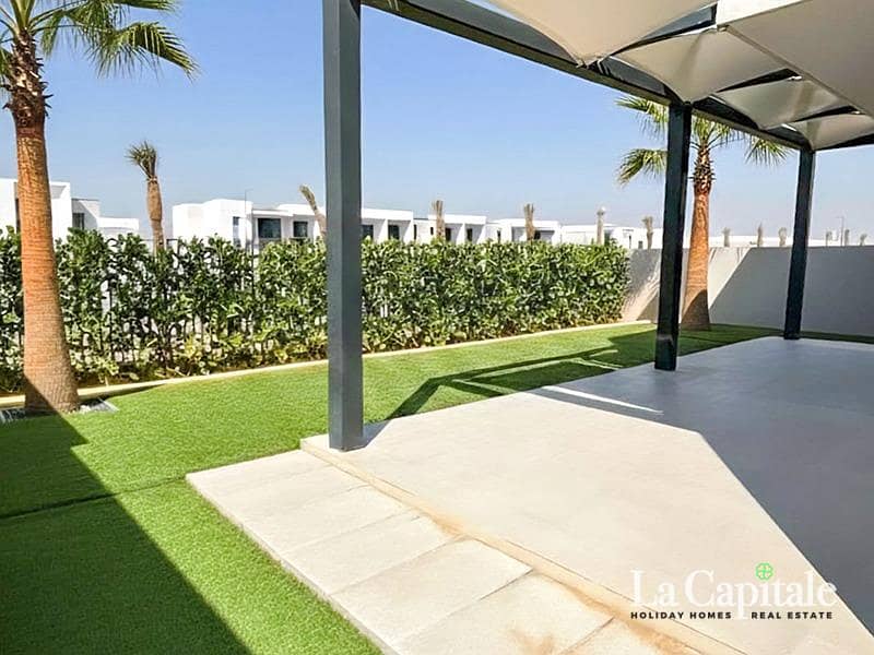 Modern Villa | Vacant | Walking Distance to Pool - Image 11