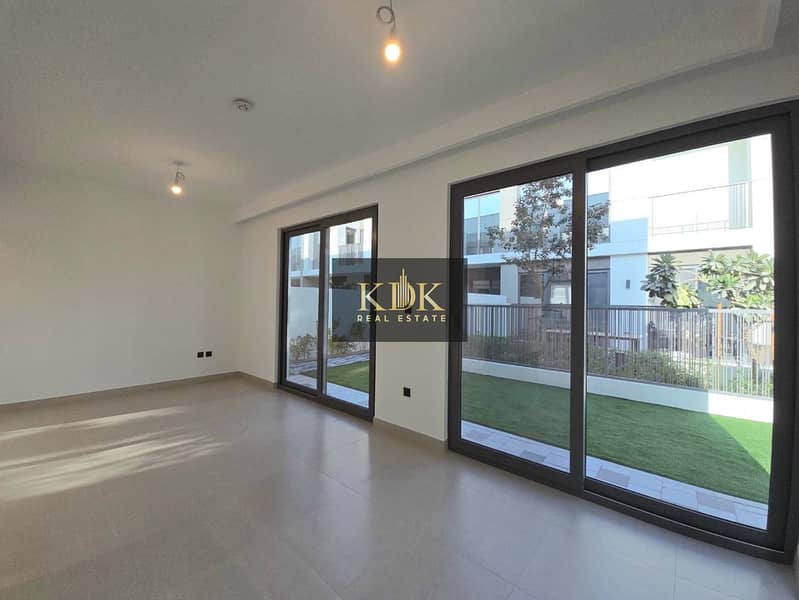 Landscaped | Upgraded | View now - Image 9